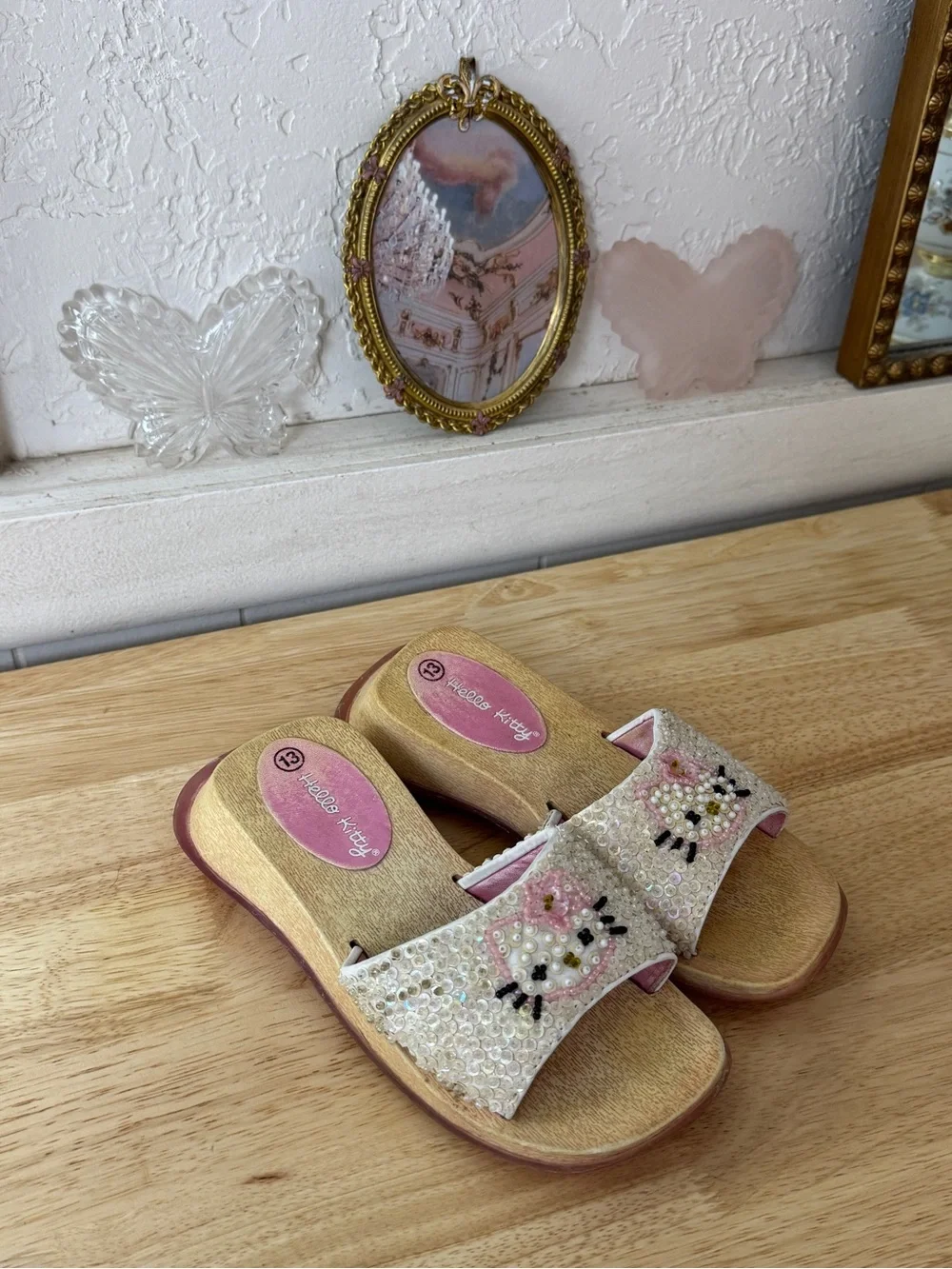 Vintage Hello Kitty Beaded Sandals Kids Size 13 Y2K Kawaii Pearl Sequin Platform